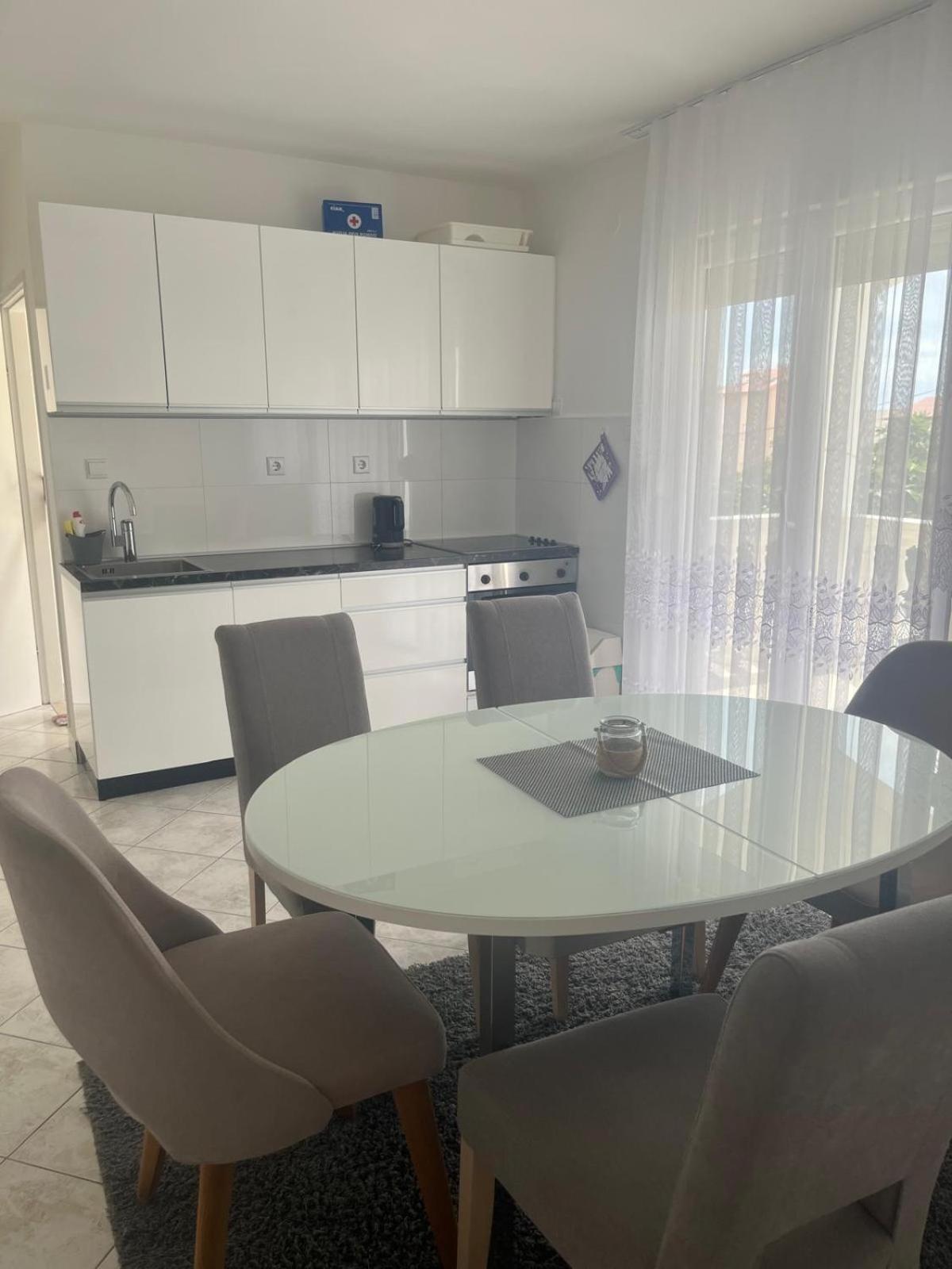 Apartments B&B Povljana Ngoại thất bức ảnh