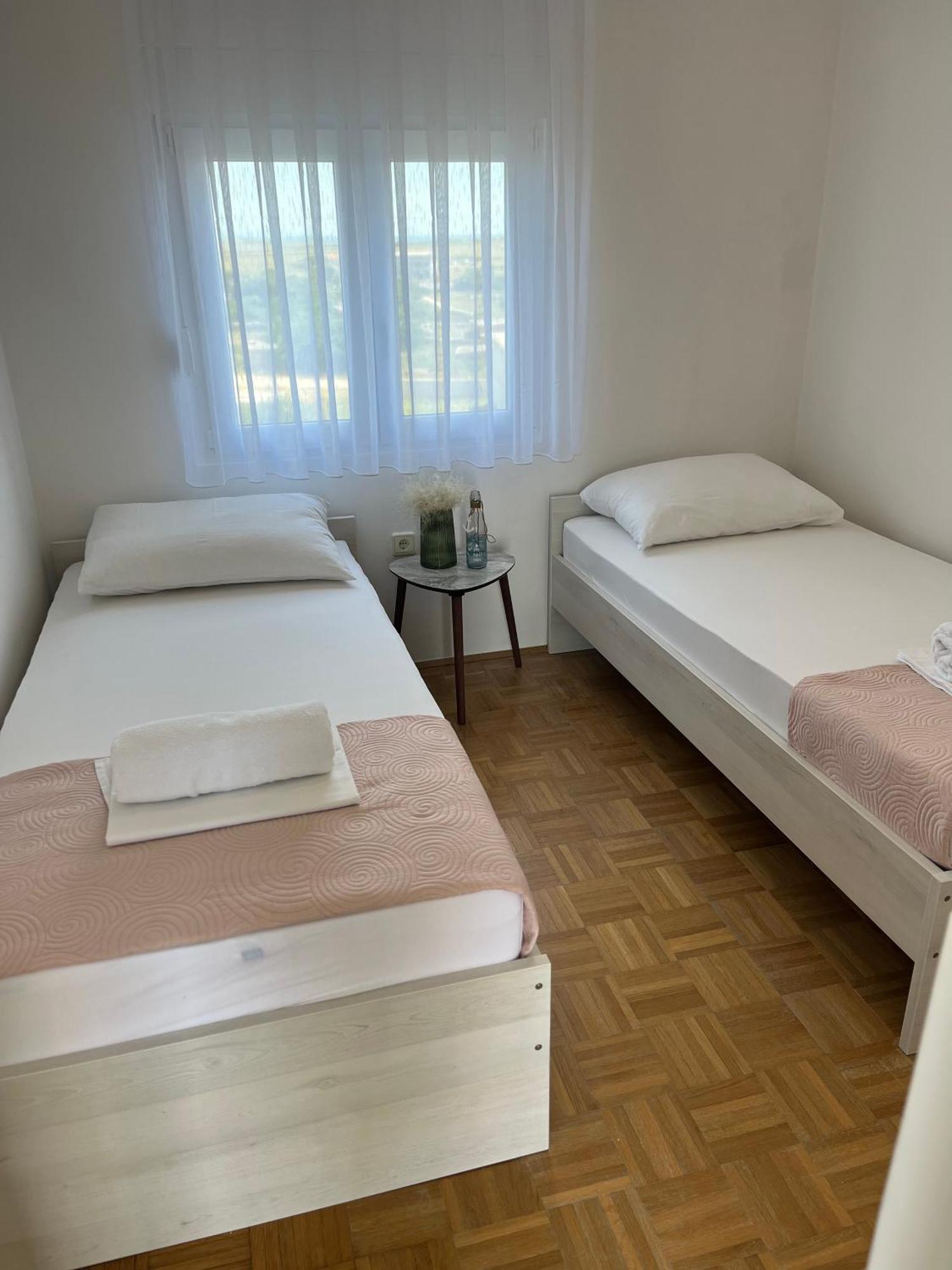 Apartments B&B Povljana Ngoại thất bức ảnh