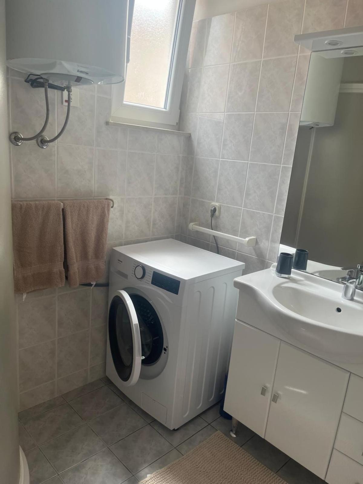 Apartments B&B Povljana Ngoại thất bức ảnh
