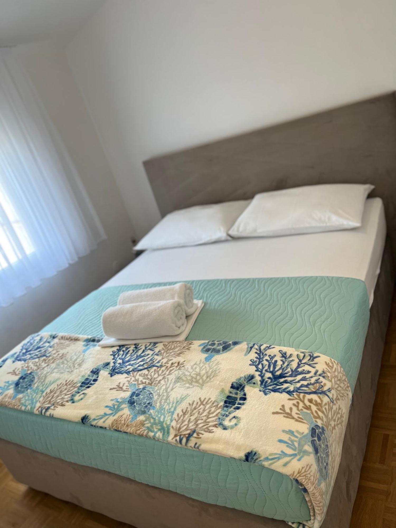 Apartments B&B Povljana Ngoại thất bức ảnh