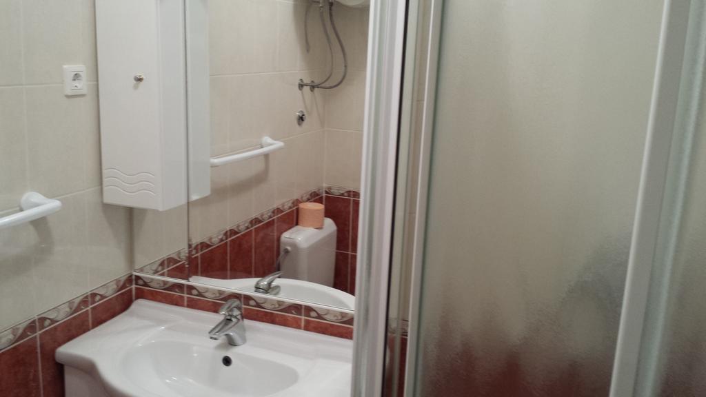 Apartments B&B Povljana Ngoại thất bức ảnh